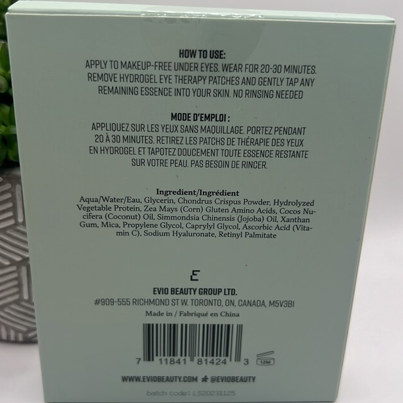 Evio Beauty Vtiamin C Hydrating and Brightening Eye Patches - Picture 3 of 7
